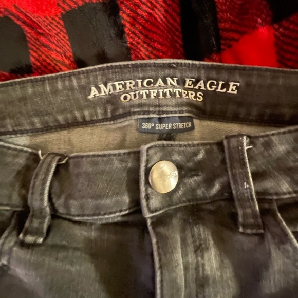 American Eagle 360 super stretch short size 12 - Picture 3 of 9